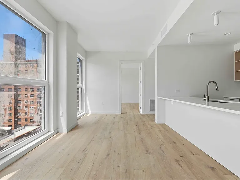 636 W 158th St #PHB — Photo 8