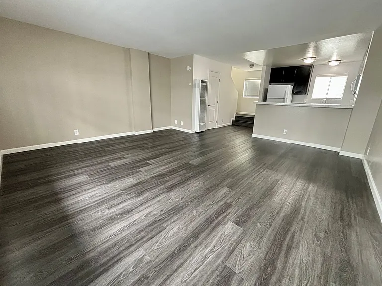 The Grand Terrace Apartments — Photo 8