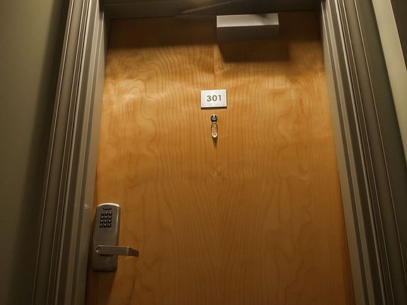 3rd image of 16 Church Ave SW APT 301