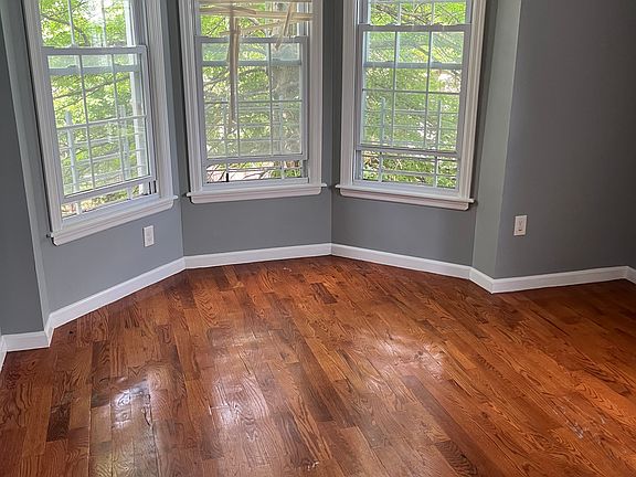 3rd image of 69-71 N 13th St