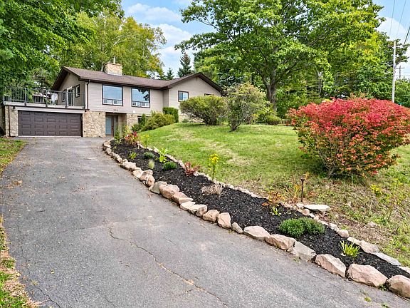 2nd image of 284 Beeches Rd