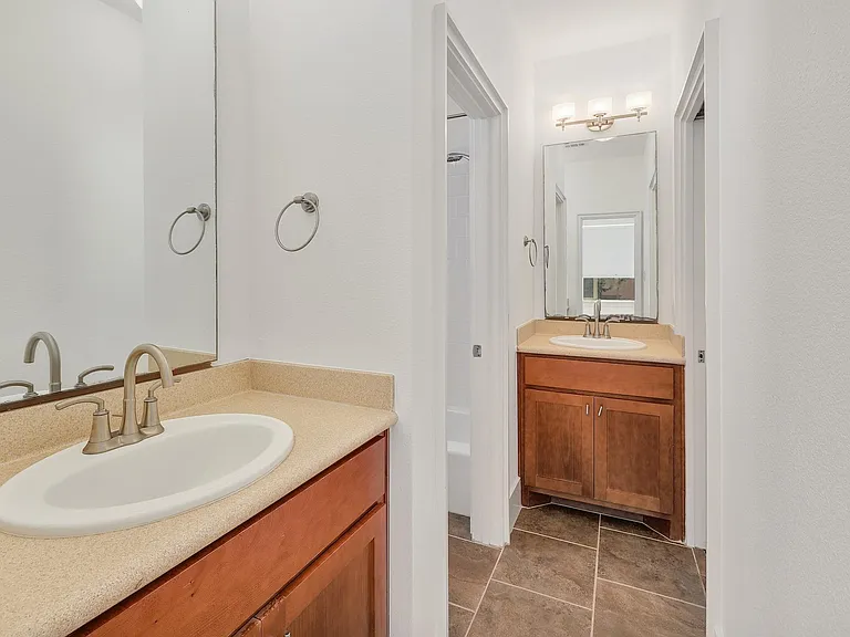 1601 Houston St #3 — Photo 23