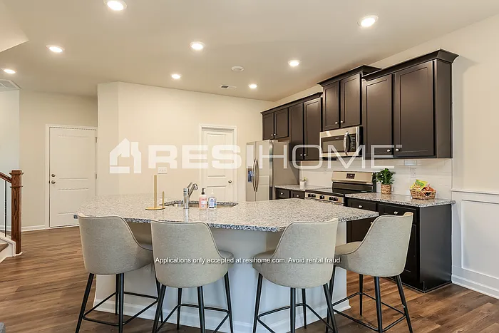 309 Georges Ln — Photo 5