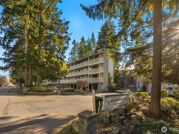 14527 NE 40th St APT G104, Bellevue, WA 98007