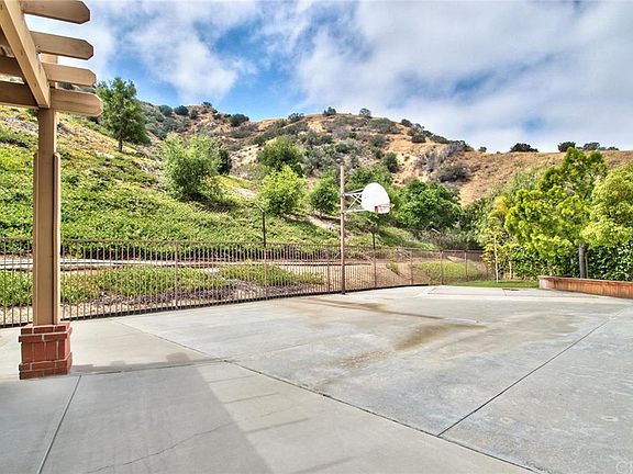 2nd image of 4270 San Sebastian Cir
