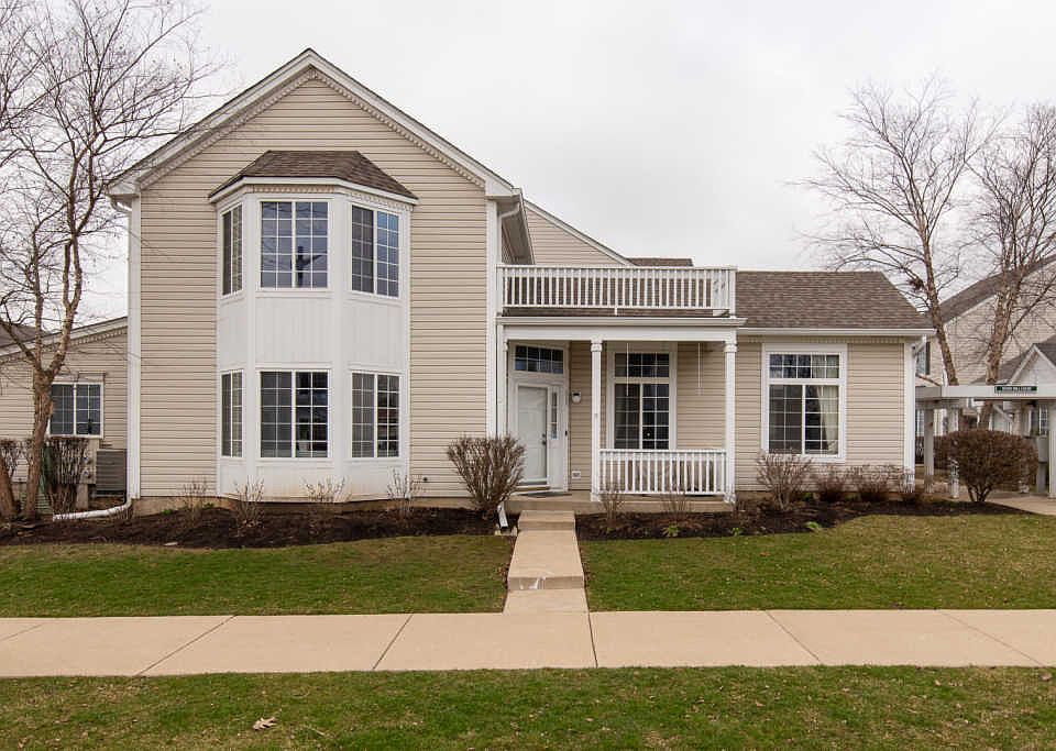 1st image of 313 E Victoria Cir