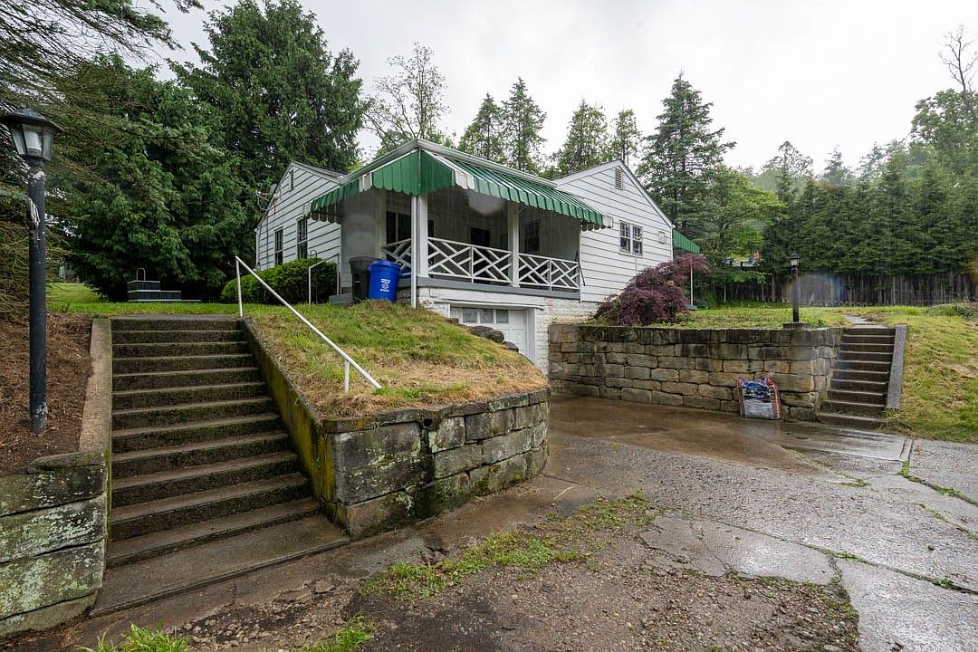 1153 Yanks Ln, South Park, PA 15129 | Zillow