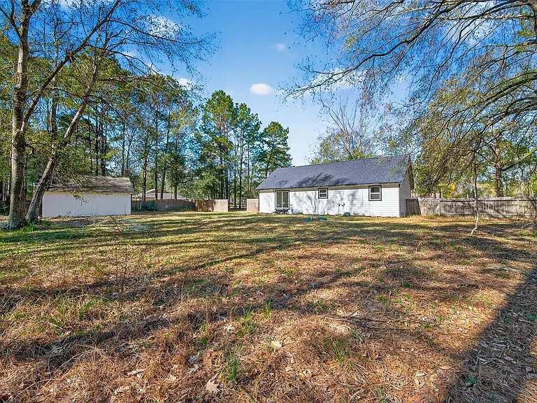 170 Walter Dr — Photo 35