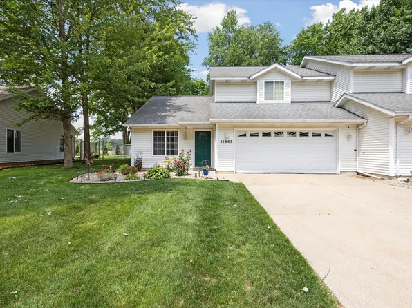 11847 Seven Pine Dr, Holland, MI 49424