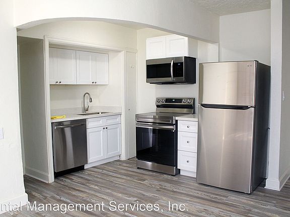 5th image of 843 N Knott St #10237557