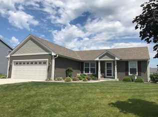 570 Lambert Dr, Slinger, WI 53086