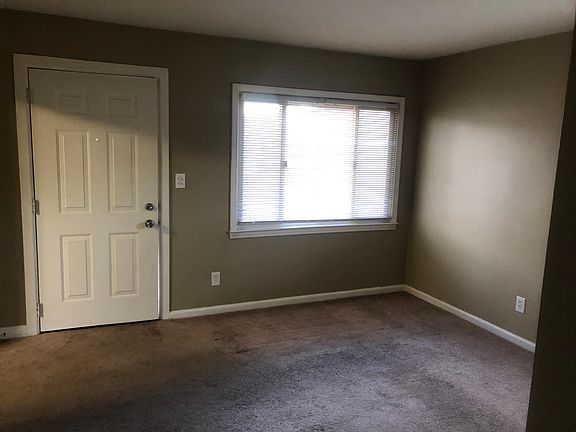 3rd image of 1763 Hanford Ave