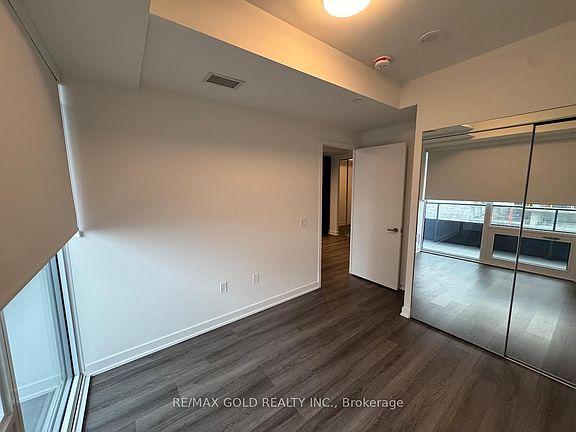 5th image of 448 Burnhamthorpe Rd W #2412