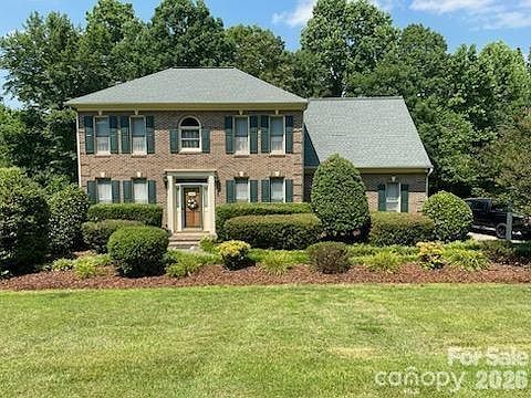 1st image of 145 Saint Martins Ln