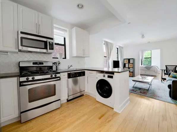 305 West 150th Street image 1 of 6