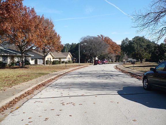 4th image of 931 Clint Smith Dr