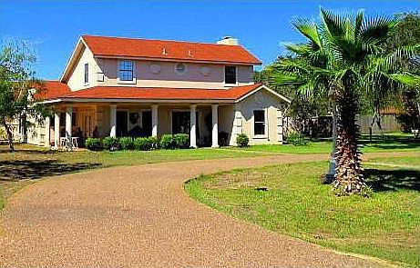 1st image of 3585 Golden Oak Dr