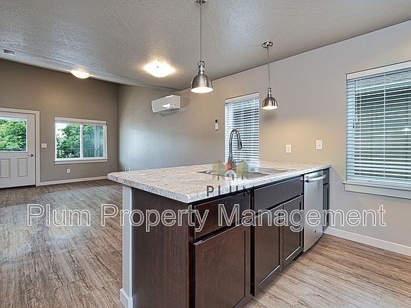 3rd image of 2416 McDonald Ave Unit 202