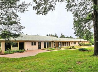 319 S New Ballas Rd, Saint Louis, MO 63141