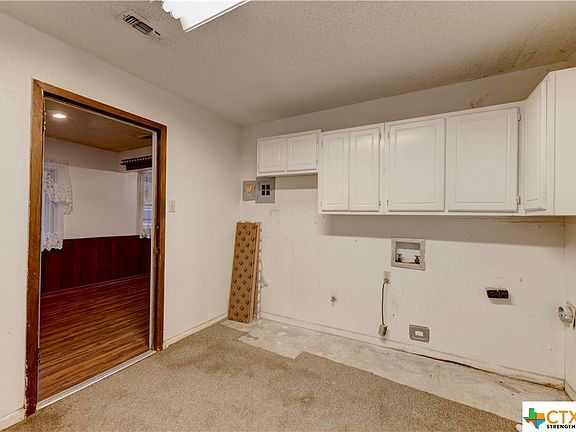 5th image of 1101 Magnolia St