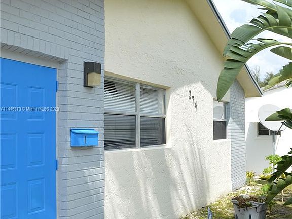 3rd image of 274 SW 9th St #1-3A