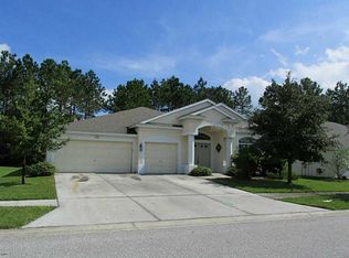 7442 Crescent Palm Dr, Zephyrhills, FL 33545