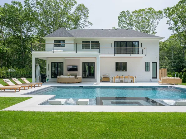 https://photos.zillowstatic.com/fp/fb5a7463614c4ac094c62eaaf00b872a-p_e.webp