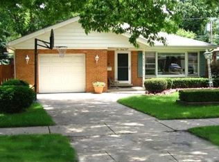 635 Forestview Ave, Park Ridge, IL 60068