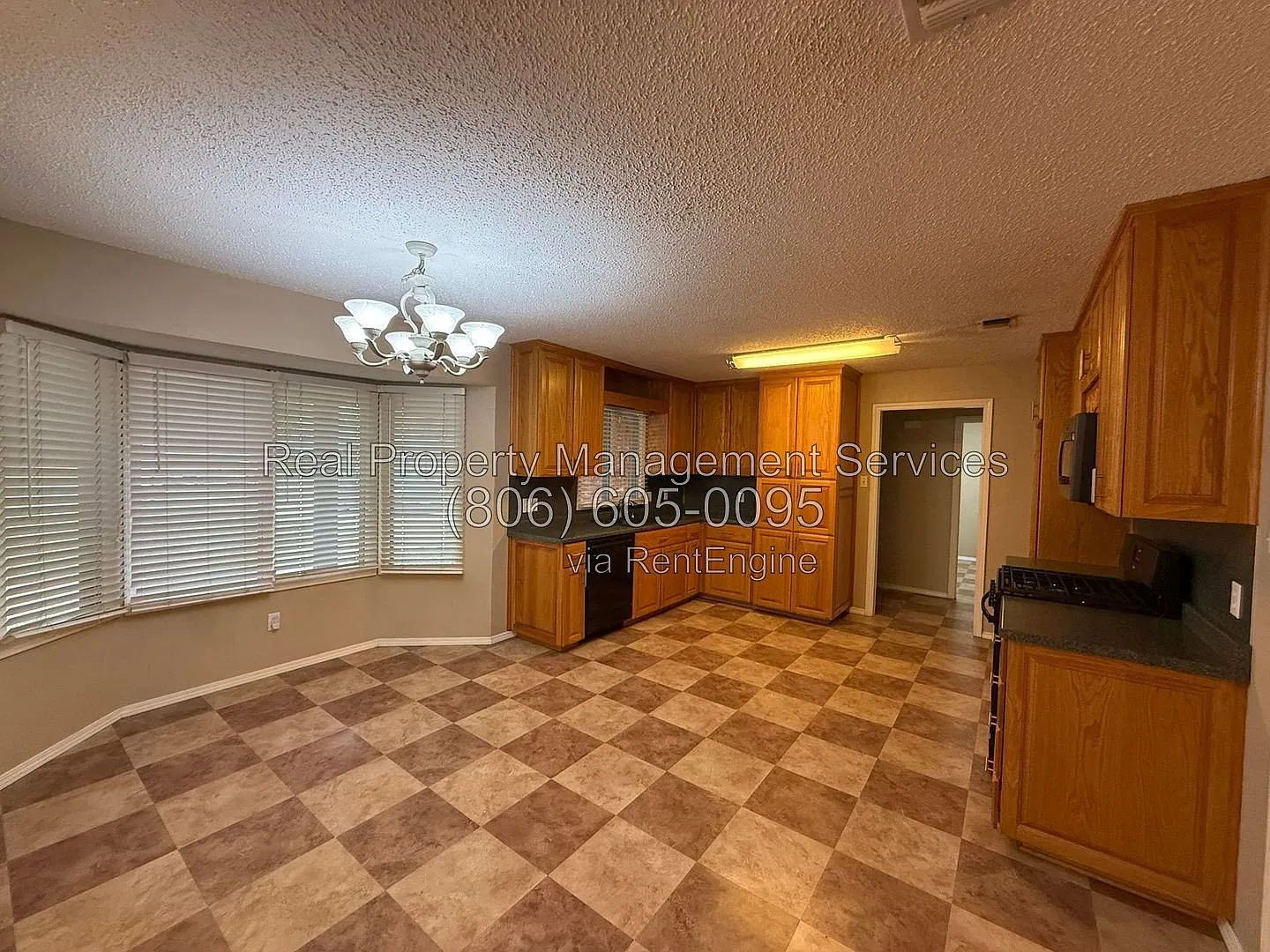 3 bed, 2.0 bath, 1839 sqft, $1,700 — Photo 3