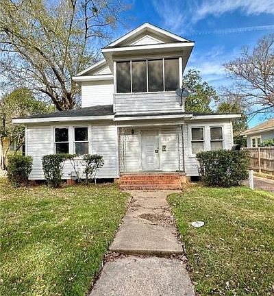 2nd image of 2038 Thornton Ct