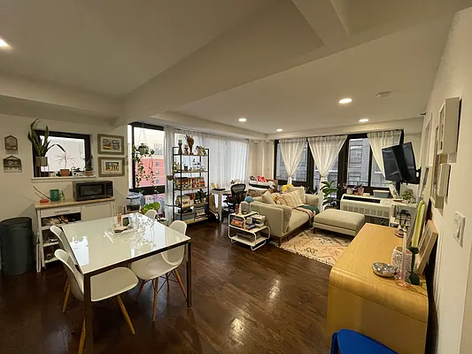 Rented by Peter Ashe | media 16