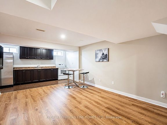 2nd image of 294 Wildberry Cres #Basement