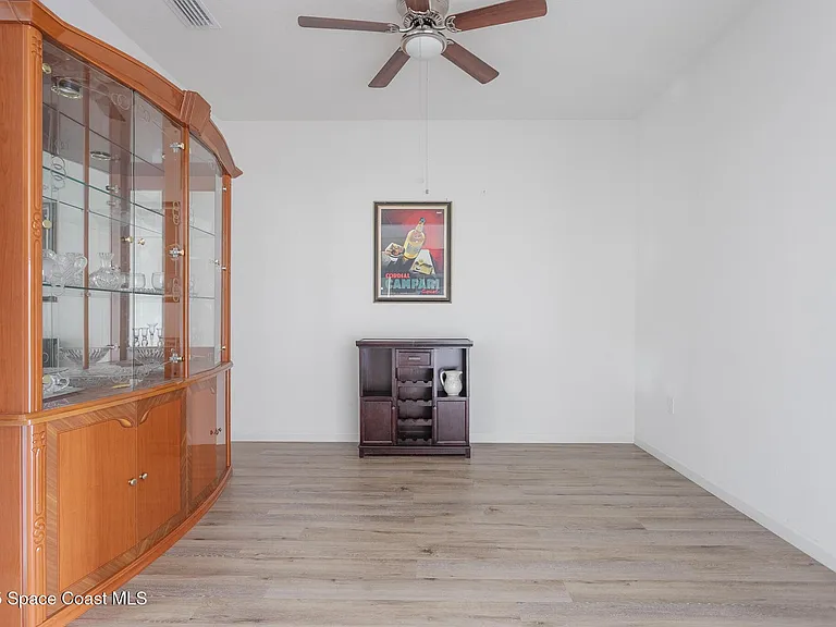 560 Remington Green Dr SE #1-103 — Photo 3