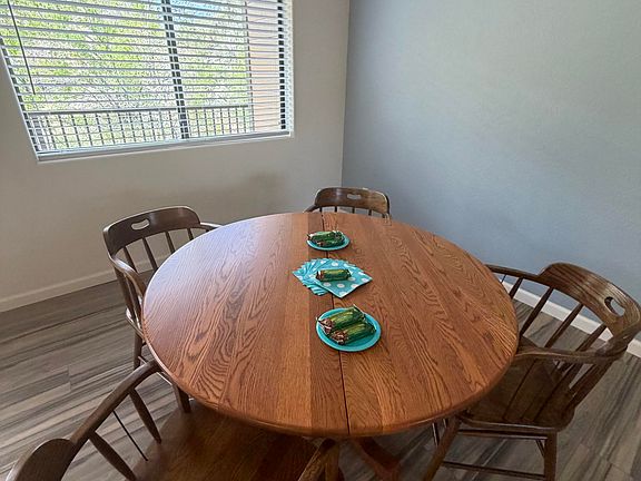 4th image of 1142 Mary Dr