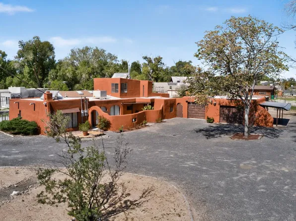 225 Willow Rd NW, Albuquerque, NM 87107