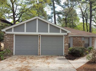 141 W White Willow Cir, Spring, TX 77381