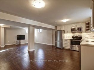 21 Cartier Cres #BASEMENT, Richmond Hill, ON L4C 2M9