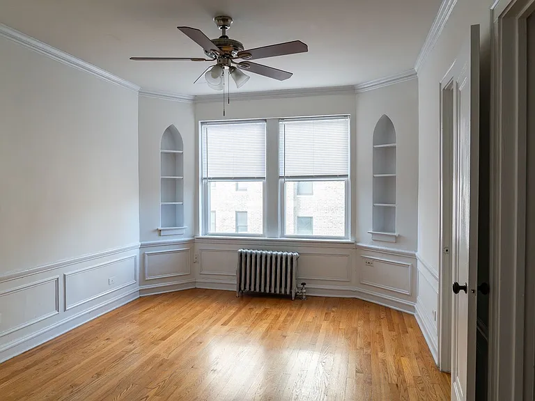 4545 N Beacon — Photo 9