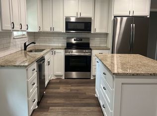 1311 Manor Dr, Cleburne, TX 76033