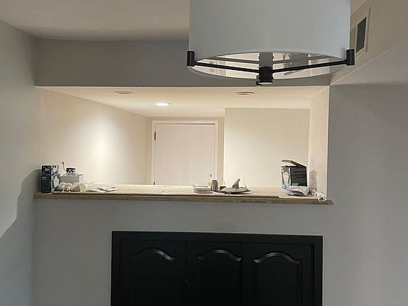 5th image of 540 N Jackson St #400
