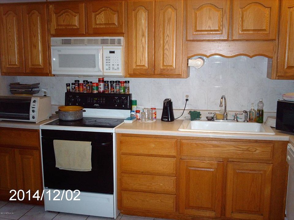 2nd image of 12472 Flynn Rd