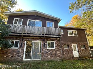 224 Cottontail Ln, Gouldsboro, PA 18424