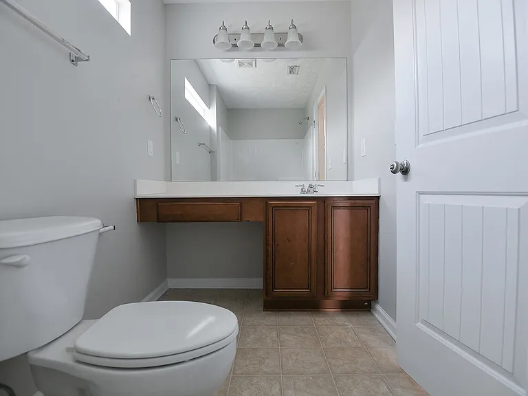 132 Tulip Grove Point — Photo 30