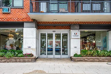 500 Central Avenue, #717