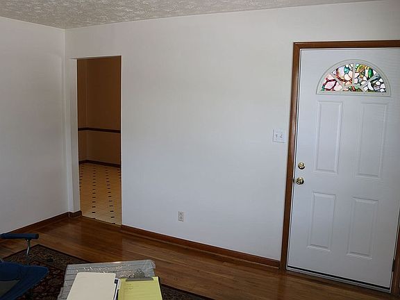 5th image of 512-514 Anniston Dr