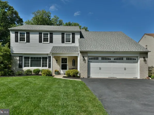 91 Forrest Dr, Southampton, PA 18966