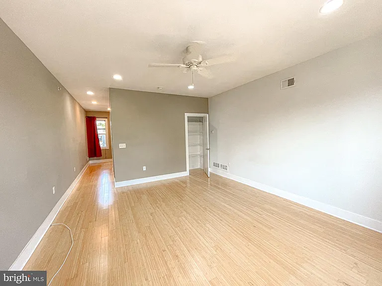 1020 S 5th St — Photo 10