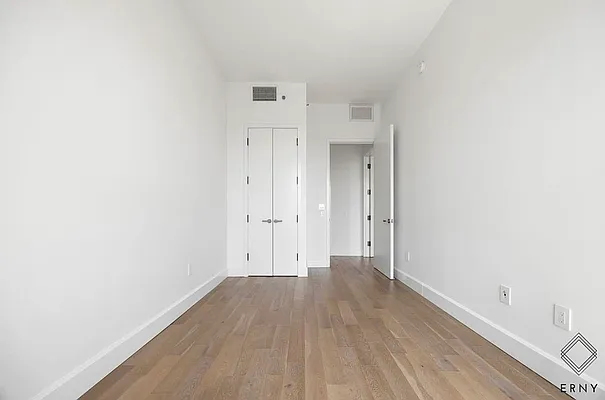 Bedroom, photo 5