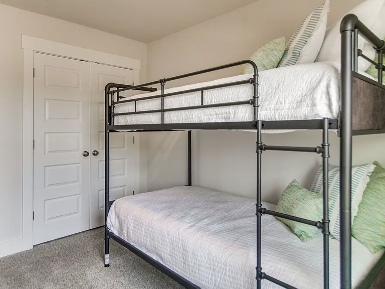 4051 Pendragon Cir — Photo 8