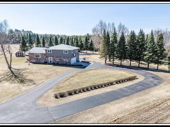 N3219 County Road D, New London, WI 54961